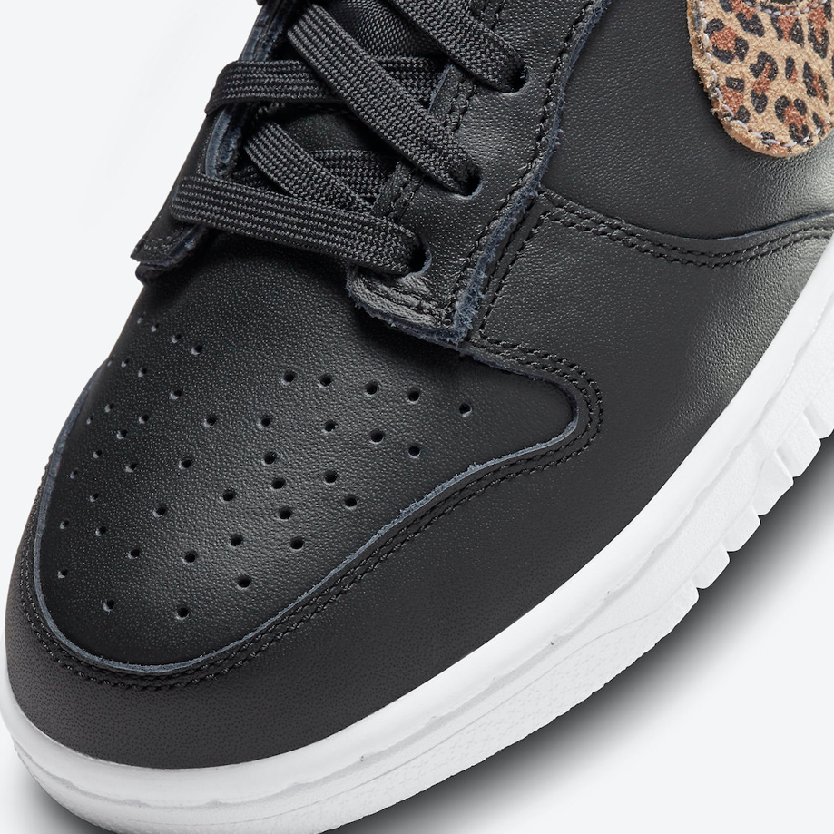 Дамски кецове Nike Dunk Low SE
