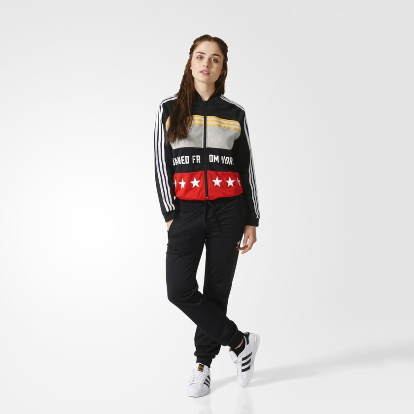 Дамски спортен екип Adidas ONESUIT