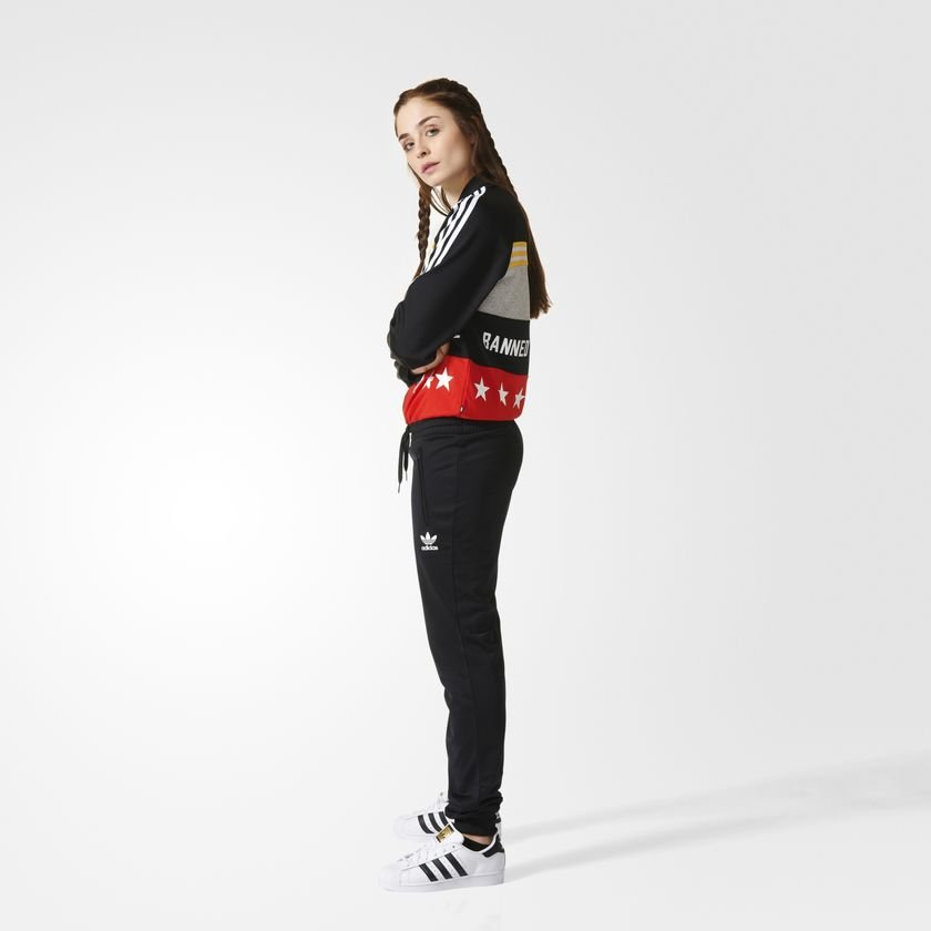Дамски спортен екип Adidas ONESUIT