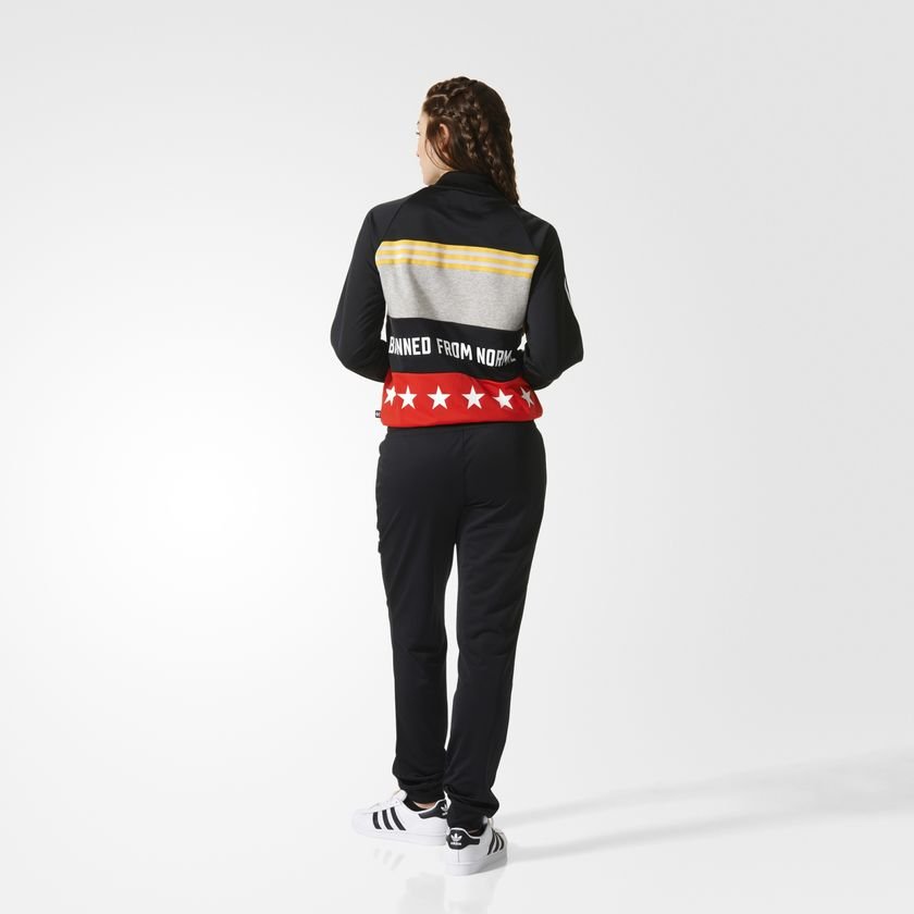 Дамски спортен екип Adidas ONESUIT