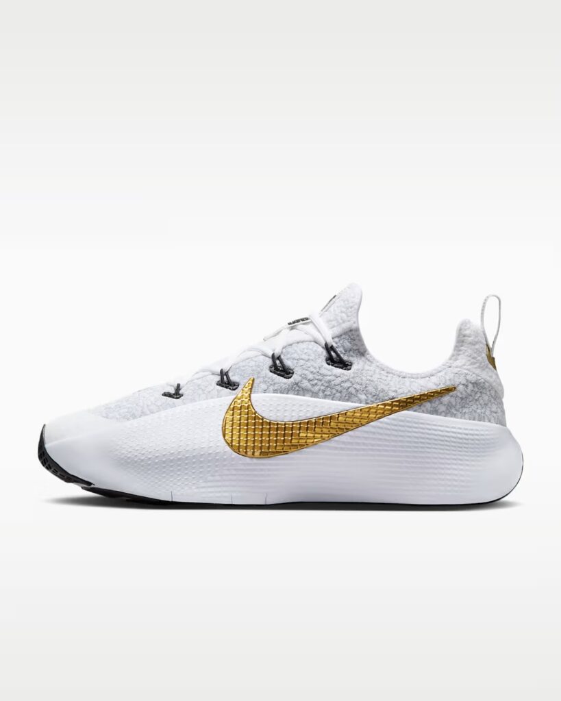 Мъжки маратонки Nike LEBRON TR 1