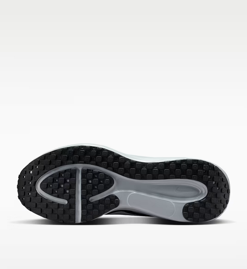 Мъжки маратонки Nike Revolution 8