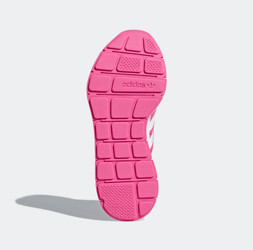 Юношески маратонки Adidas Swift Run J