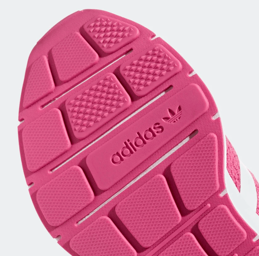 Юношески маратонки Adidas Swift Run J